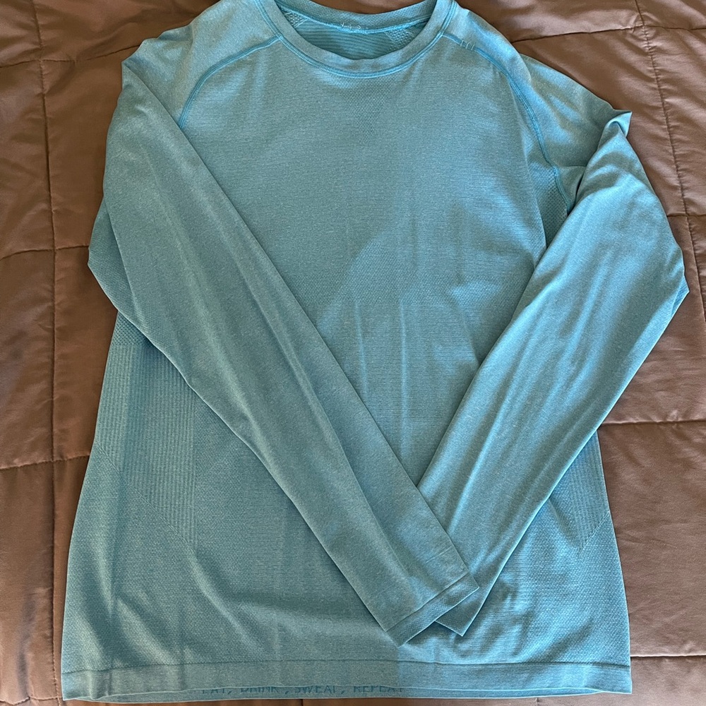 Lululemon metal vent long sleeve